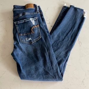 American Eagle Super Hi-Rise Jegging Size 6